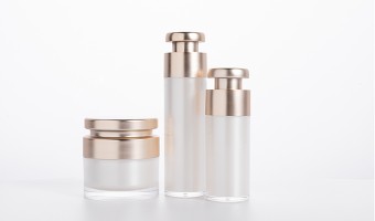 新闻中心-鹤山市业成塑料制品有限公司-PET材料在化妆品包装中的应用持续增长